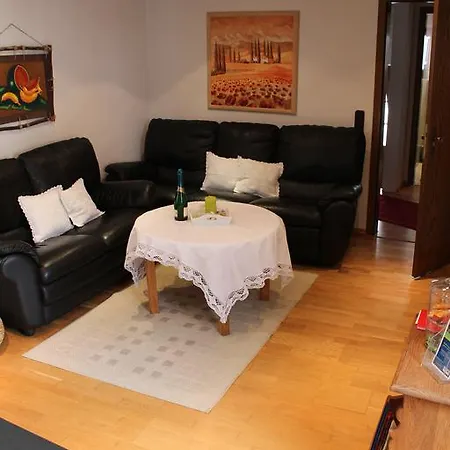 شقة Ferienwohnung Burgsicht هيمباخ